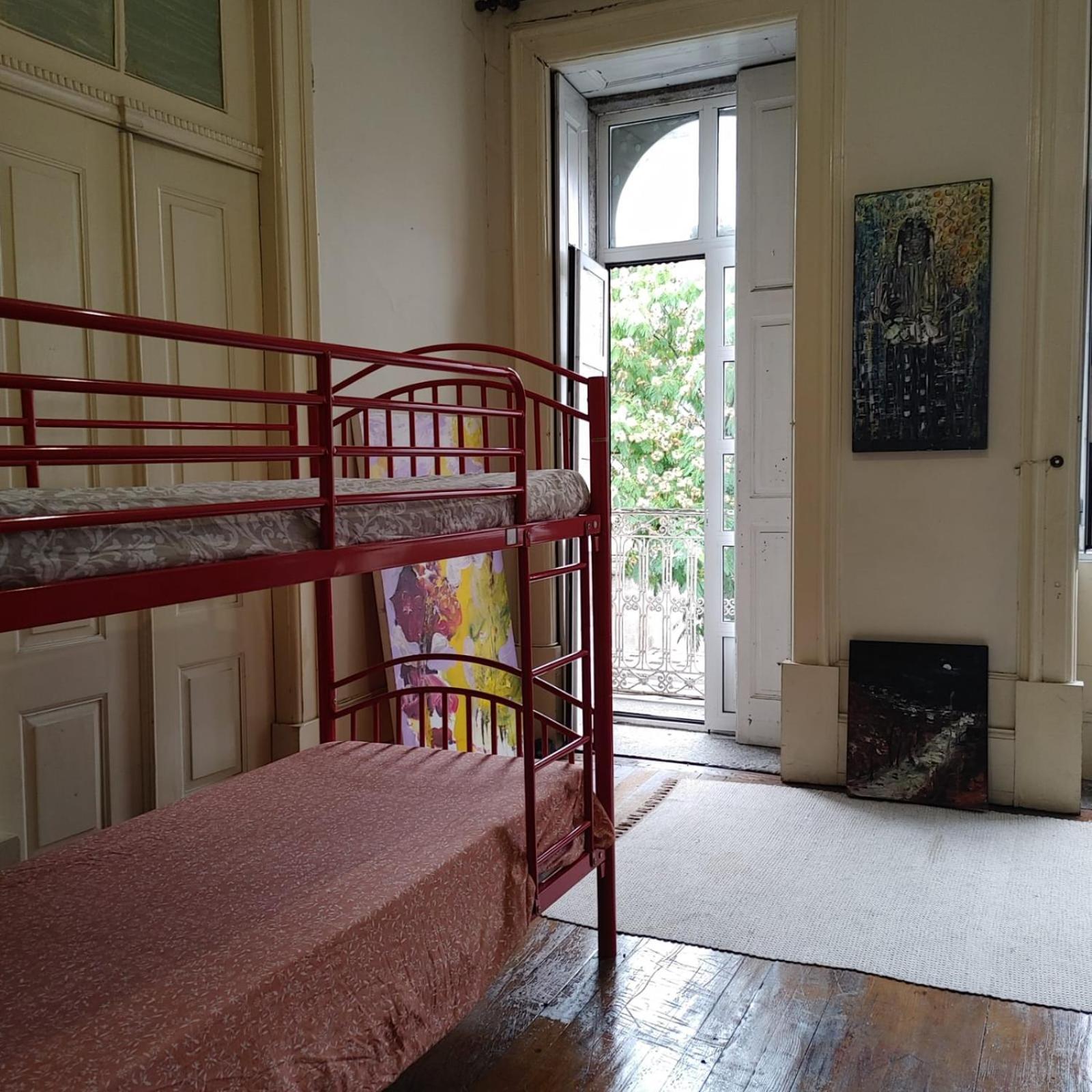 Dans L'Atelier Hostel Unidade Porta Nova Брага Экстерьер фото